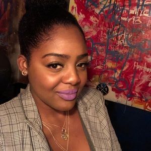 Meet your Posher, Kara